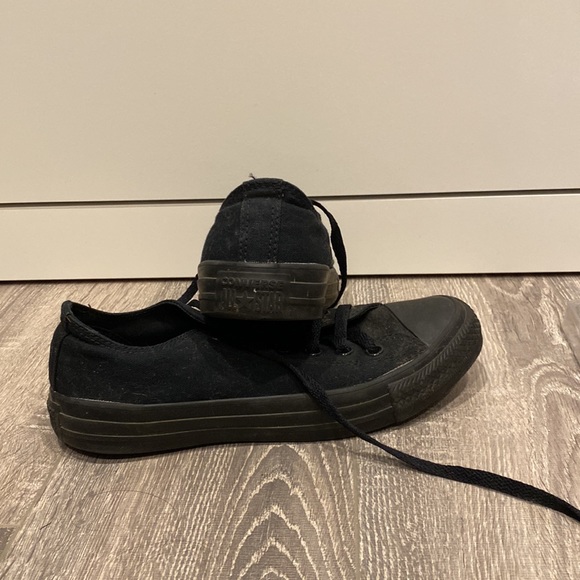 Converse Low Top Sneakers - Picture 4 of 5